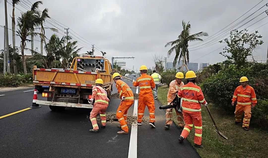守护团圆路丨欧亚国际养护公司全力护航群众春节清静出行